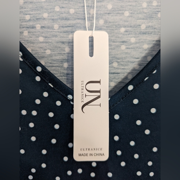 Ultranice babydoll dress - size large - Picture 3 of 9